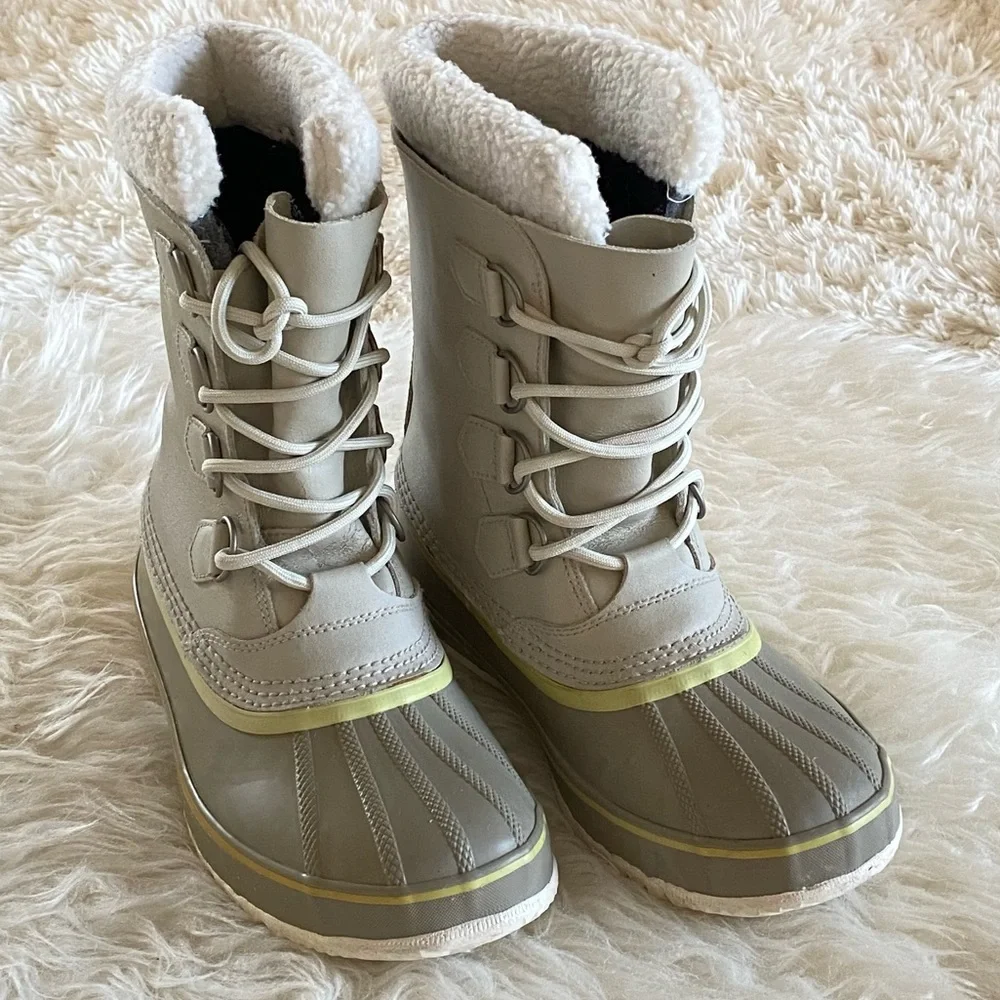 Sorel Women’s 1964 PAC Off-White Waterproof Winter Boots, size 8
